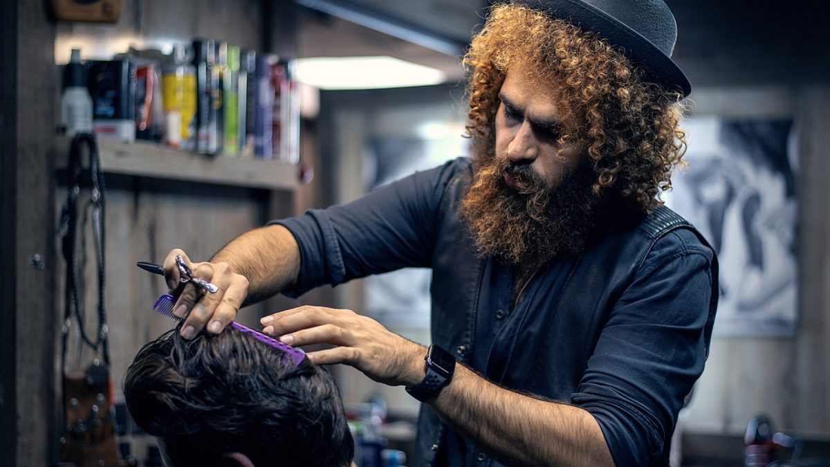 Que savoir sur le balayage blond pour homme ?