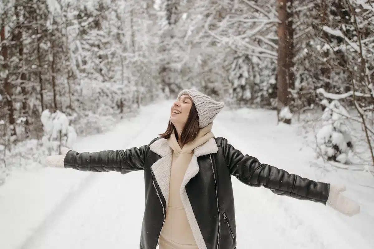 Obtenez une peau éclatante cet hiver grâce à ces conseils essentiels
