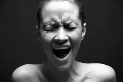 Comment réduire la douleur pendant l’épilation ?